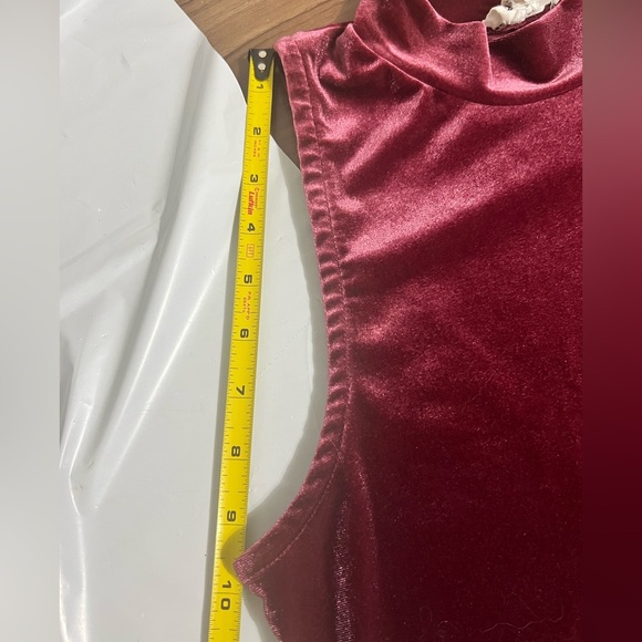 Olive & Oak Sleeveless Velvet Mock Neck Top -   Dusty Rose Mauve - Picture 4 of 7